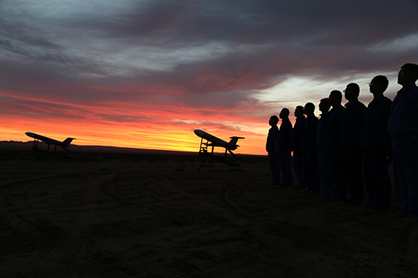 飛行隊(duì)剪影.jpg 飛行隊(duì)剪影.jpg